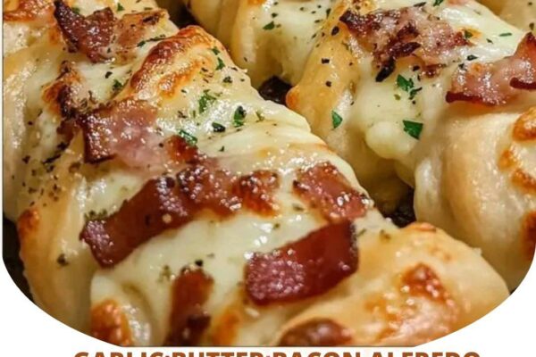 Garlic butter bacon Alfredo pizza twists with a crispy golden crust and cheesy filling