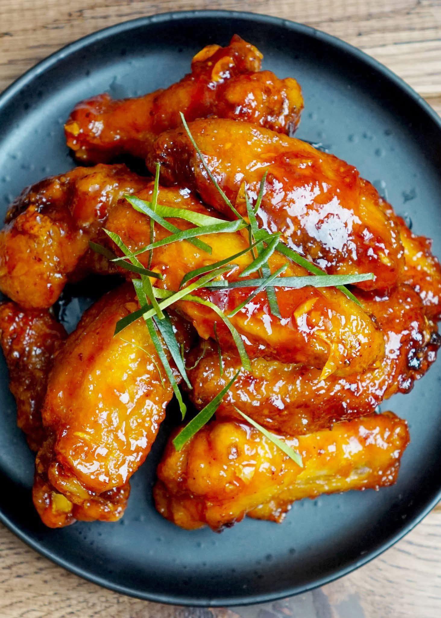 Spicy sweet savoury Sriracha Chicken Wings