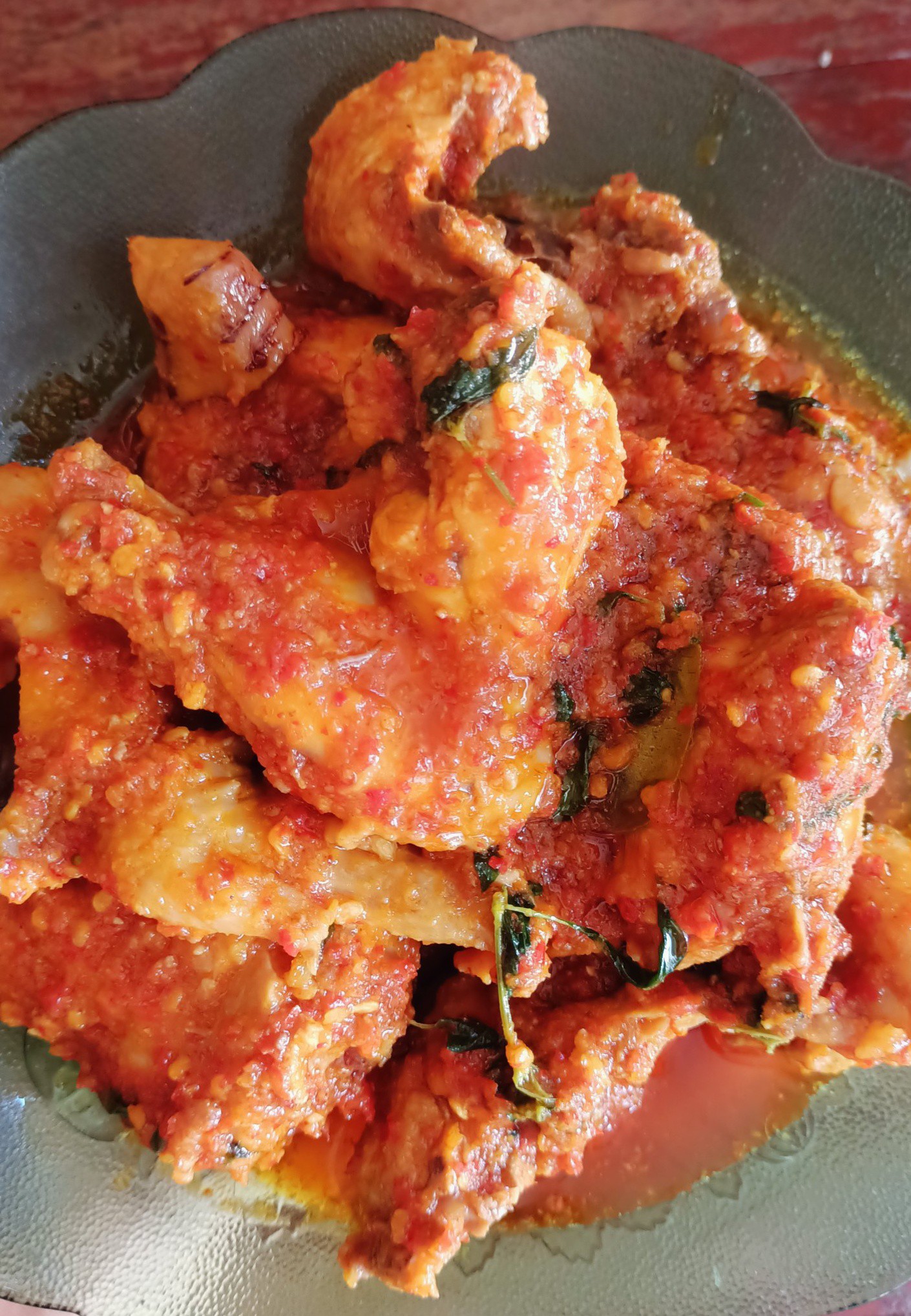 Spicy basil chicken