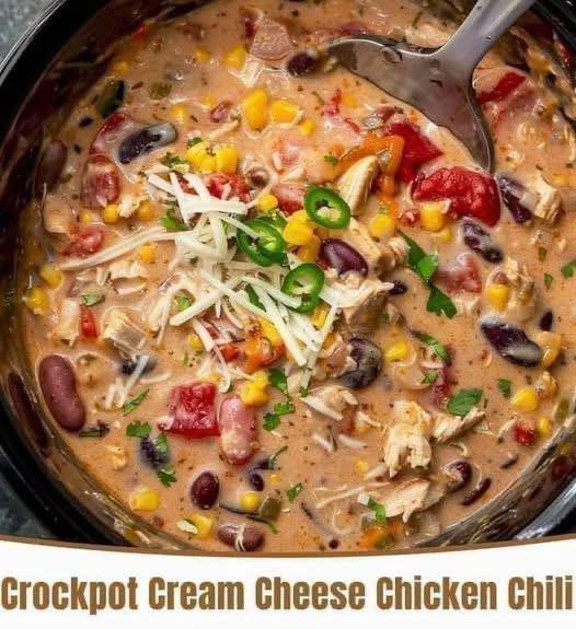 Crockpot Cream Cheese Chicken Chili
