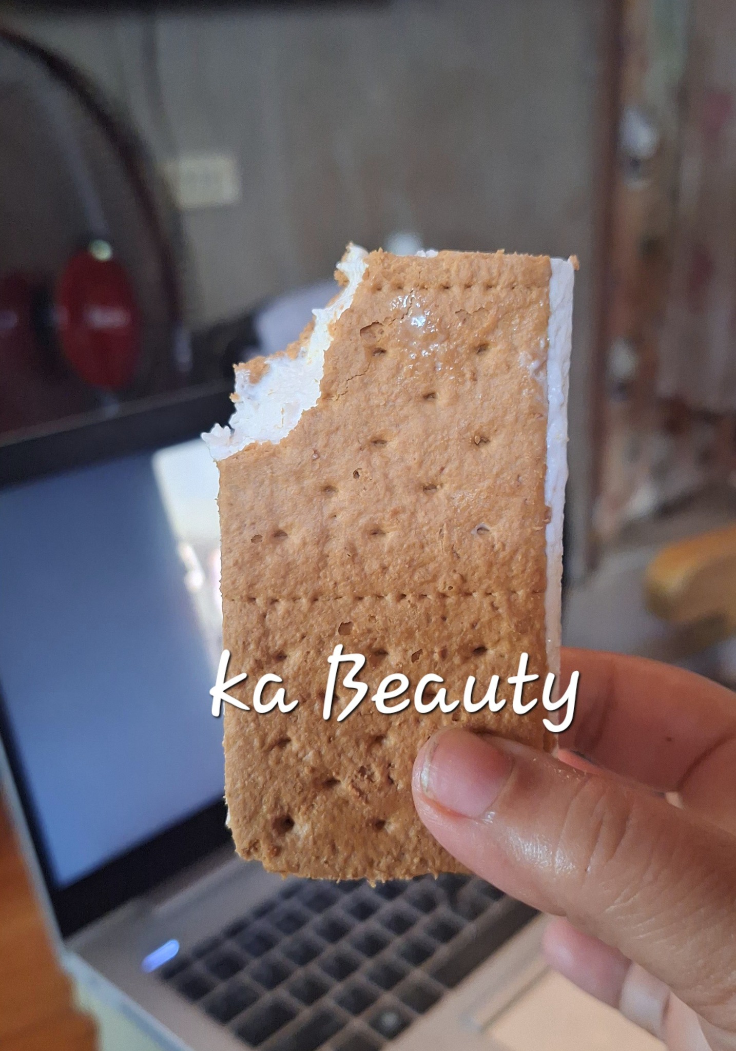 Graham Bar mga ka Beauty