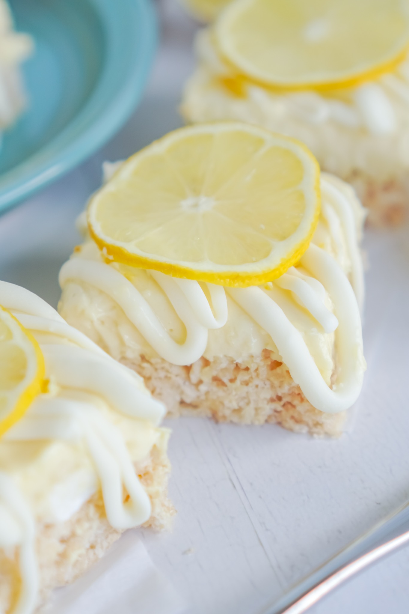 Lemon Cheesecake Krispie Treats!
